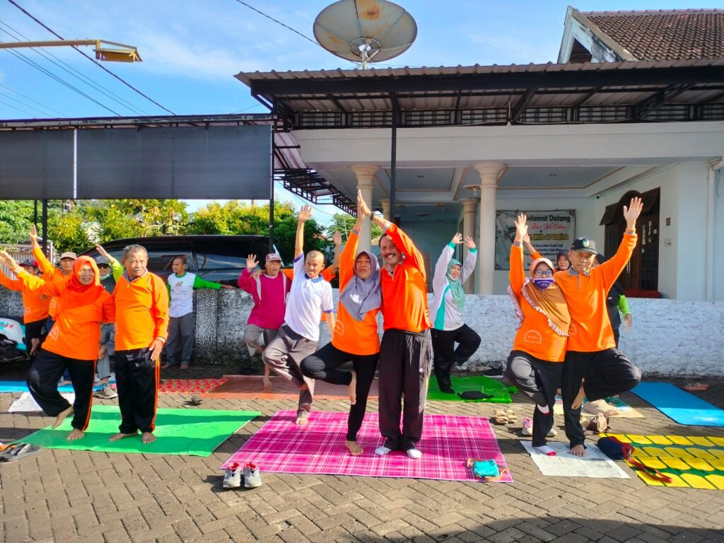 Klinik dr. Vitis, Klinik BPJS Kediri, Klinik 24 Jam Kediri, Klinik BPJS Kediri, Klinik terdekat dari lokasi saya sekarang, klinik buka 24 jam Kediri, cek laboratorium Kediri, Klinik USG Kehamilan Kediri, Klinik rawat inap Kediri, Khitan diKediri, Klinik Pratama Kediri, Klinik Faskes 1 BPJS Kabupaten Kediri, Klinik kesehatan Sembak Grogol Kediri, Klinik rawat inap Kabupaten Kediri, Klinik persalinan 24 jam, tempat bersalin Kabupaten Kediri, Klinik bersalin Kediri, KB Kediri, Pelayanan KB, rawat inap Grogol Kediri, UGD di Kediri, rawat inap BPJS Kediri