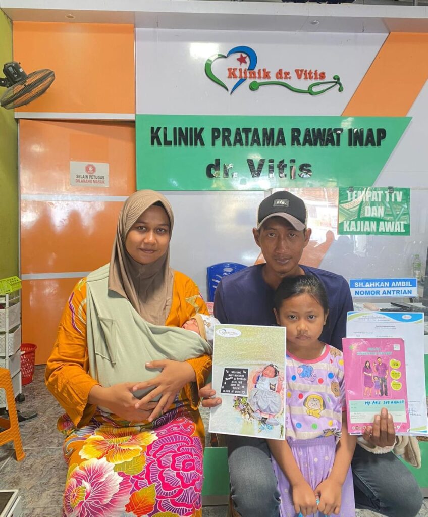 bersalin di Nganjuk, cek laboratorium Kediri, KB Kediri, Khitan diKediri, Klinik 24 Jam Kediri, Klinik bersalin Kediri, Klinik BPJS Kediri, klinik buka 24 jam Kediri, Klinik dr. Vitis, Klinik Faskes 1 BPJS Kabupaten Kediri, Klinik kesehatan Nganjuk, Klinik kesehatan Sembak Grogol Kediri, Klinik persalinan 24 jam, Klinik pratama kediri, Klinik rawat inap Kabupaten Kediri, Klinik rawat inap Kediri, Klinik terdekat dari lokasi saya sekarang, Klinik USG Kehamilan Kediri, Pelayanan KB, persalinan Nganjuk, rawat inap BPJS Kediri, rawat inap Grogol Kediri, tempat bersalin Kabupaten Kediri, UGD di Kediri