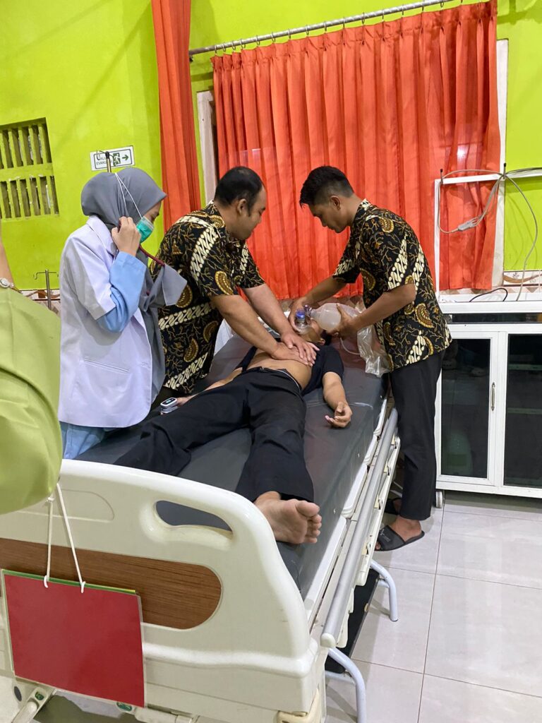 Klinik dr. Vitis, Klinik BPJS Kediri, Klinik 24 Jam Kediri, Klinik BPJS Kediri, Klinik terdekat dari lokasi saya sekarang, klinik buka 24 jam Kediri, cek laboratorium Kediri, Klinik USG Kehamilan Kediri, Klinik rawat inap Kediri, Khitan diKediri, Klinik pratama kediri