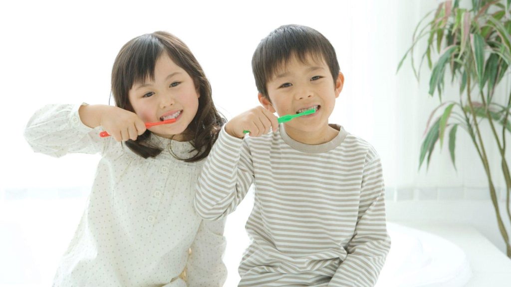 kesehatan gigi anak, merawat gigi anak, perawatan gigi anak, tips merawat gigi anak, dokter gigi anak recomended, dokter gigi anak recomended di malang, rekomendasi klinik gigi anak terbaik di malang, dokter gigi anak malang