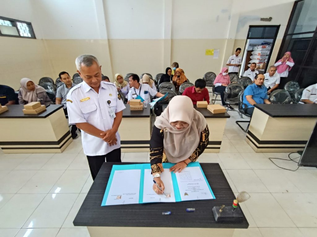 dokumen untuk bayi yang lahir, cara mengurus dokumen bayi baru lahir, pengurusan akta kelahiran bayi, cara mengurus akta lahir untuk bayi yang baru lahir, dokumen yang diperlukan untuk mengurus bayi yang baru lahir, syarat dokumen akta lahir, cara mengurus akta lahir bayi di kediri, dokumen akta lahir bayi di kediri, cara mendapatkan akta lahir secara gratis, cara mendapatkan akta lahir gratis di kediri, dokumen yang diperlukan untuk mengurus akta lahir secara gratis di kediri