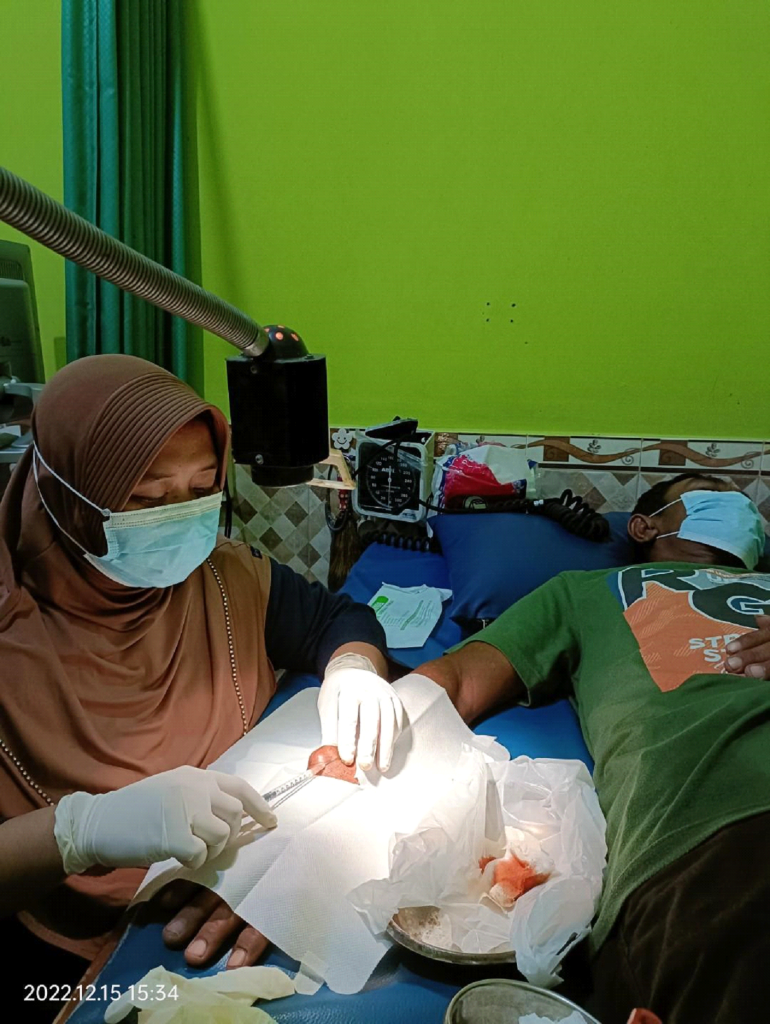 daftar klinik ugd kedir, fasilitas kesehatan kediri, faskes bpjs kediri, faskes bpjs terdekat kediri, faskes dengan ugd kediri, faskes kediri, faskes terbaik kediri, faskes ugd terdekat, Klinik 24 Jam Kediri, klinik bpjs ugd kediri, klinik darurat kediri, klinik jaga malam kediri, klinik kesehatan kediri, klinik siaga kediri, klinik ugd kediri, layanan kesehatan malam kediri, layanan medis 24 jam kediri, pelayanan gawat darurat kediri, rumah sakit kediri, ugd terdekat di kediri