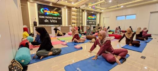 bersalin di Nganjuk, cek laboratorium Kediri, KB Kediri, Khitan diKediri, Klinik 24 Jam Kediri, Klinik bersalin Kediri, Klinik BPJS Kediri, klinik buka 24 jam Kediri, Klinik dr. Vitis, Klinik Faskes 1 BPJS Kabupaten Kediri, Klinik kesehatan Nganjuk, Klinik kesehatan Sembak Grogol Kediri, Klinik persalinan 24 jam, Klinik pratama kediri, Klinik rawat inap Kabupaten Kediri, Klinik rawat inap Kediri, Klinik terdekat dari lokasi saya sekarang, Klinik USG Kehamilan Kediri, Pelayanan KB, persalinan Nganjuk, rawat inap BPJS Kediri, rawat inap Grogol Kediri, tempat bersalin Kabupaten Kediri, UGD di Kediri