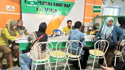 daftar klinik ugd kedir, fasilitas kesehatan kediri, faskes bpjs kediri, faskes bpjs terdekat kediri, faskes dengan ugd kediri, faskes kediri, faskes terbaik kediri, faskes ugd terdekat, Klinik 24 Jam Kediri, klinik bpjs ugd kediri, klinik darurat kediri, klinik jaga malam kediri, klinik kesehatan kediri, klinik siaga kediri, klinik ugd kediri, layanan kesehatan malam kediri, layanan medis 24 jam kediri, pelayanan gawat darurat kediri, rumah sakit kediri, ugd terdekat di kediri
