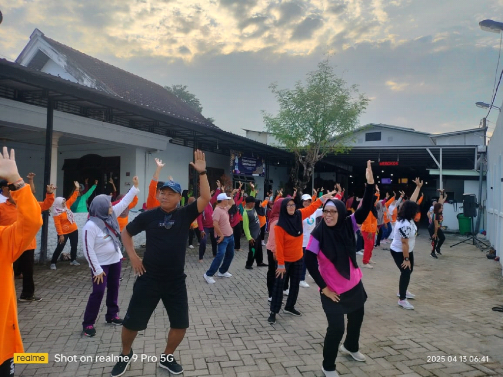 Faskes 1 Kediri, Klinik 24 jam BPJS Kabupaten Kediri, Klinik BPJS Kediri, Klinik dr. Vitis Kediri, Klinik faskes 1 BPJS Grogol Kediri, Klinik Faskes 1 BPJS Kabupaten Kediri, Klinik kesehatan Sembak Grogol Kediri, Klinik rawat inap Kabupaten Kediri harga terjangkau, Klinik terdekat bisa BPJS, Klinik terdekat dari lokasi saya sekarang