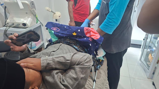 biaya khitan Kediri, dokter sunat anak Kediri, khitan dewasa Kediri, khitan laser Kediri, khitan remaja Kediri, klinik khitan Banyakan, klinik khitan di Kediri, klinik khitan Gampengrejo, klinik khitan Gurah, klinik khitan Kabupaten Kediri, klinik khitan Kandangan, klinik khitan Kediri Kota, klinik khitan Kepung, klinik khitan Kras, klinik khitan Kunjang, klinik khitan Mojo, klinik khitan Ngasem, klinik khitan Papar, klinik khitan Pare, klinik khitan Plosoklaten, klinik khitan Puncu, klinik khitan ramah anak Kediri, klinik khitan Ringinrejo, klinik khitan Semen, klinik khitan Wates, klinik sunat Kediri, layanan khitan Kediri, sunat aman Kediri, sunat cepat pulih Kediri, sunat metode modern Kediri, sunat modern Kediri, sunat tanpa jarum Kediri, tempat sunat terpercaya Kediri